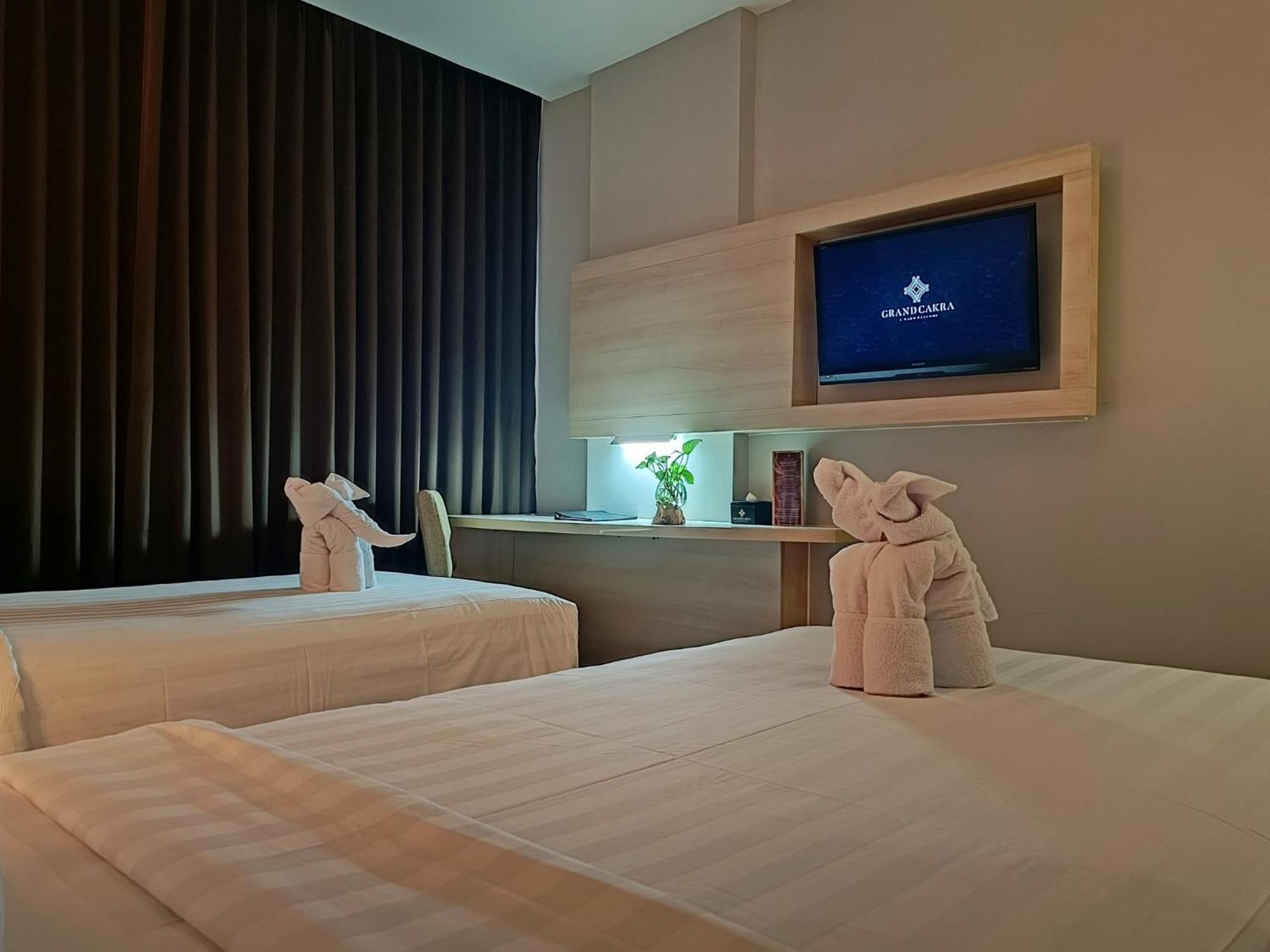 แกรนด์ จักรา โฮเทล มาลัง Hotel มะลัง ภายนอก รูปภาพ