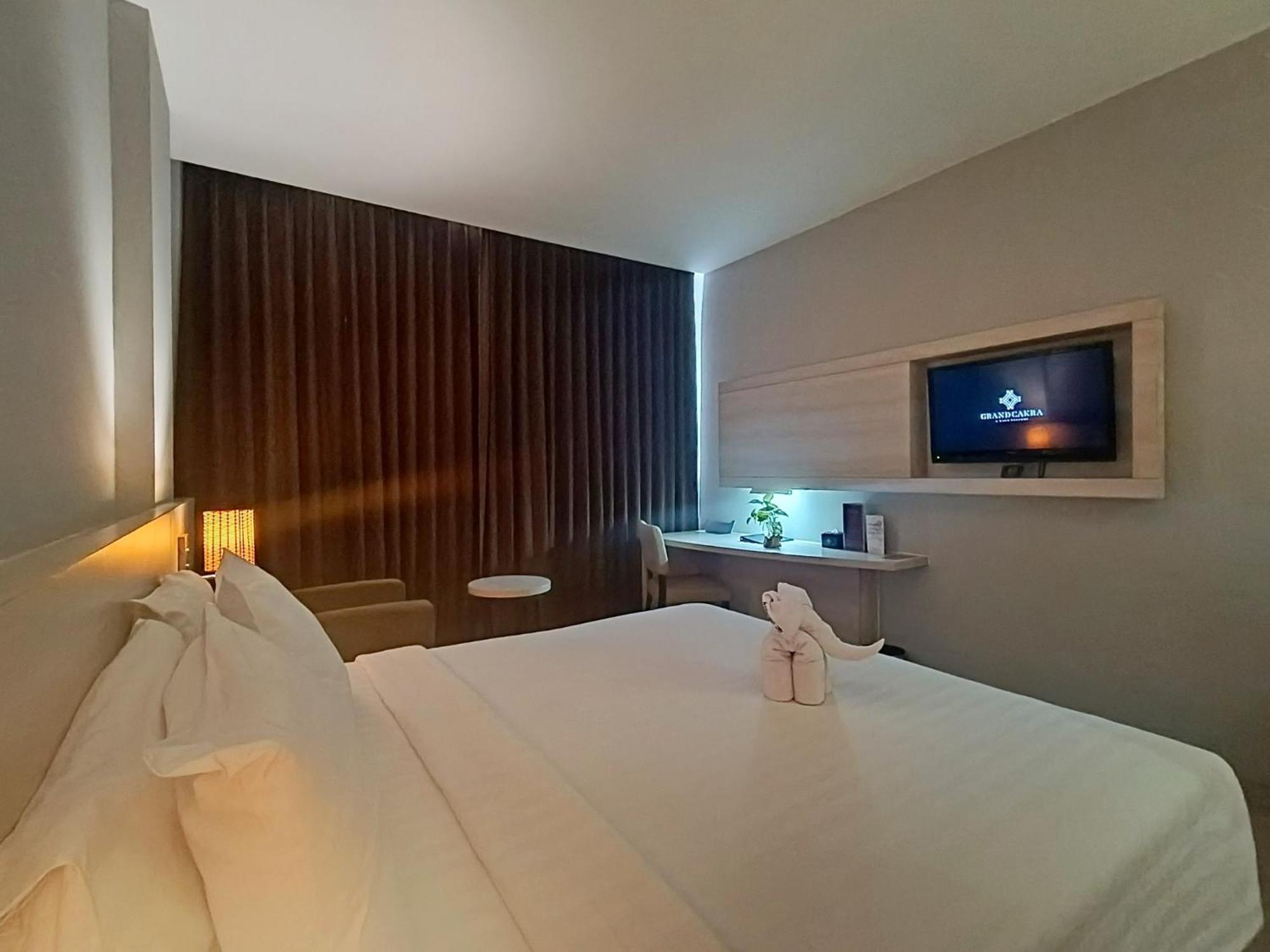 แกรนด์ จักรา โฮเทล มาลัง Hotel มะลัง ภายนอก รูปภาพ